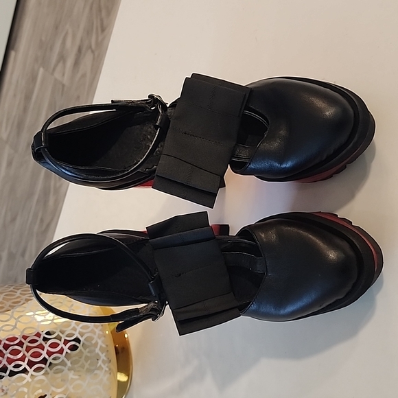 Platform Red and Black Platform Heel - Picture 2 of 9